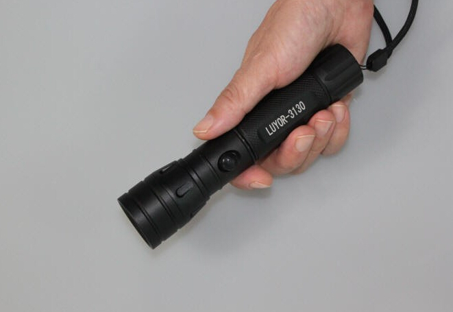 美国路阳LUYOR-3130手电筒式表面检查黑光灯探伤检测仪器